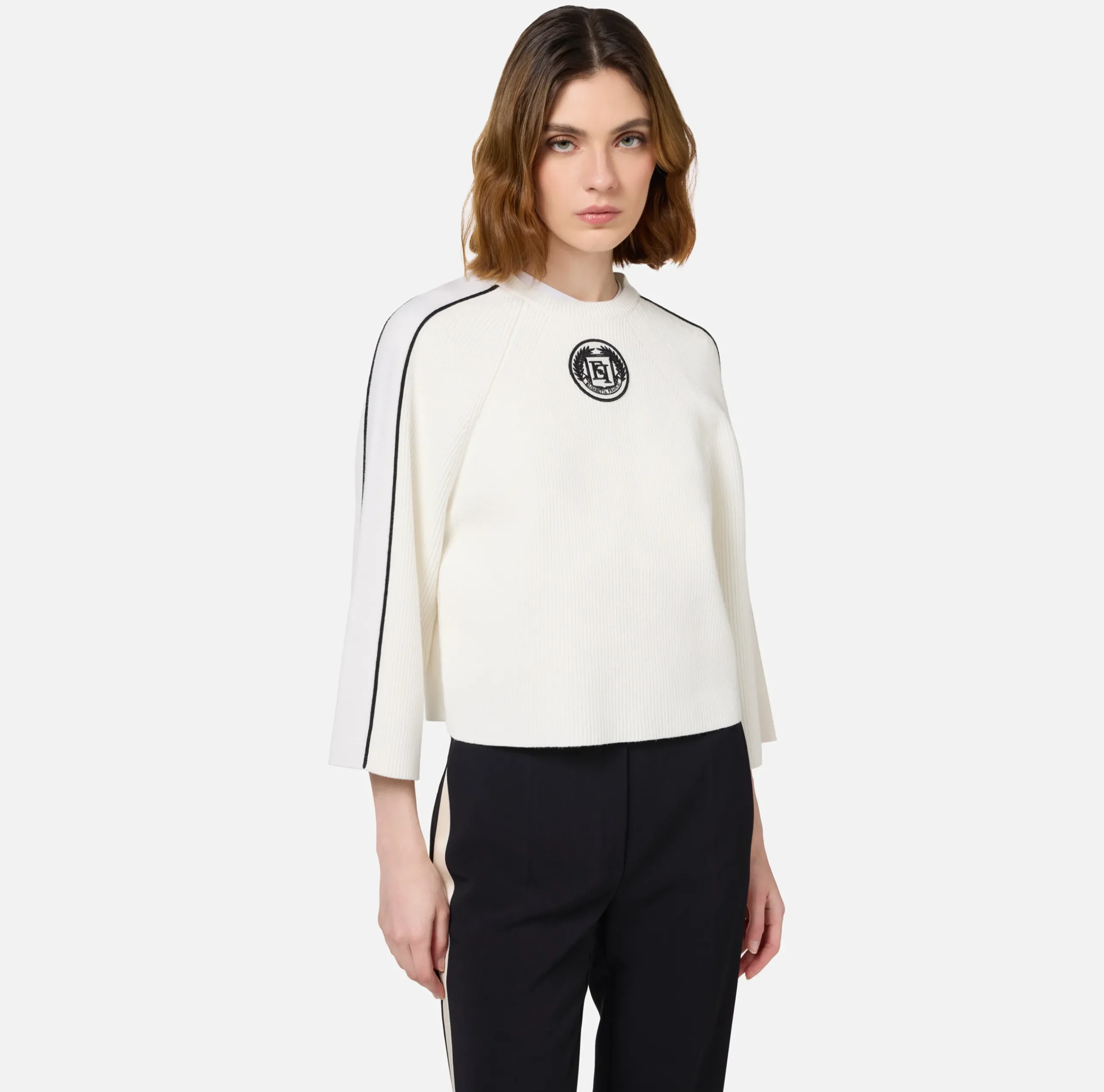 Maglieria E Felpe|Elisabetta Franchi Maglia cropped in viscosa con patch logo Avorio/Nero