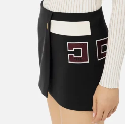 Gonne|Elisabetta Franchi Minigonna in crêpe stretch con banda e ricamo logo Nero/Burro